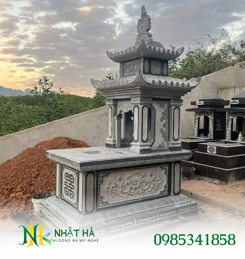 Đơn vị thi công mộ đá cũng rất chú trọng vào lễ khởi công