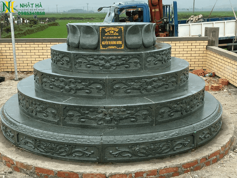 Thi công mộ đá tự nhiên – Giải pháp bền vững cho công trình tâm linh